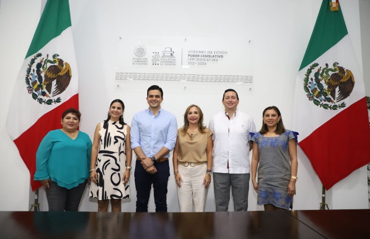 Eligen a los integrantes de la Mesa Directiva para el Primer Período de ...